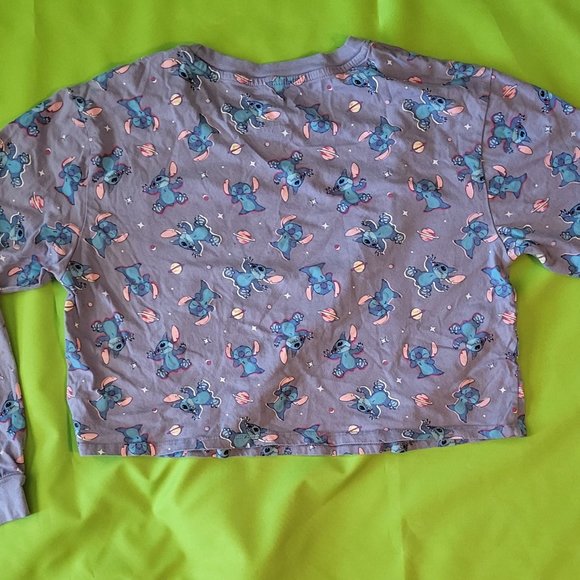 Disney's Stitch  Long-sleeved cropped t-shirt crew neck Juniors Size Large - Picture 4 of 6